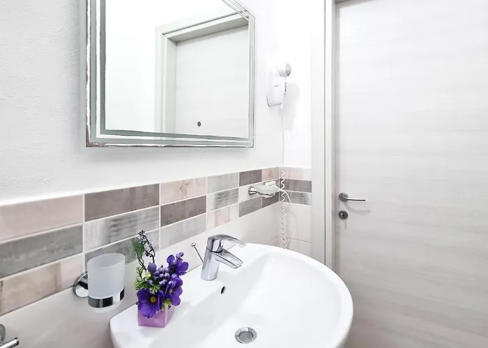 Casa Iris * קאפוליברי