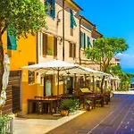 Апартаменты Casa Iris *